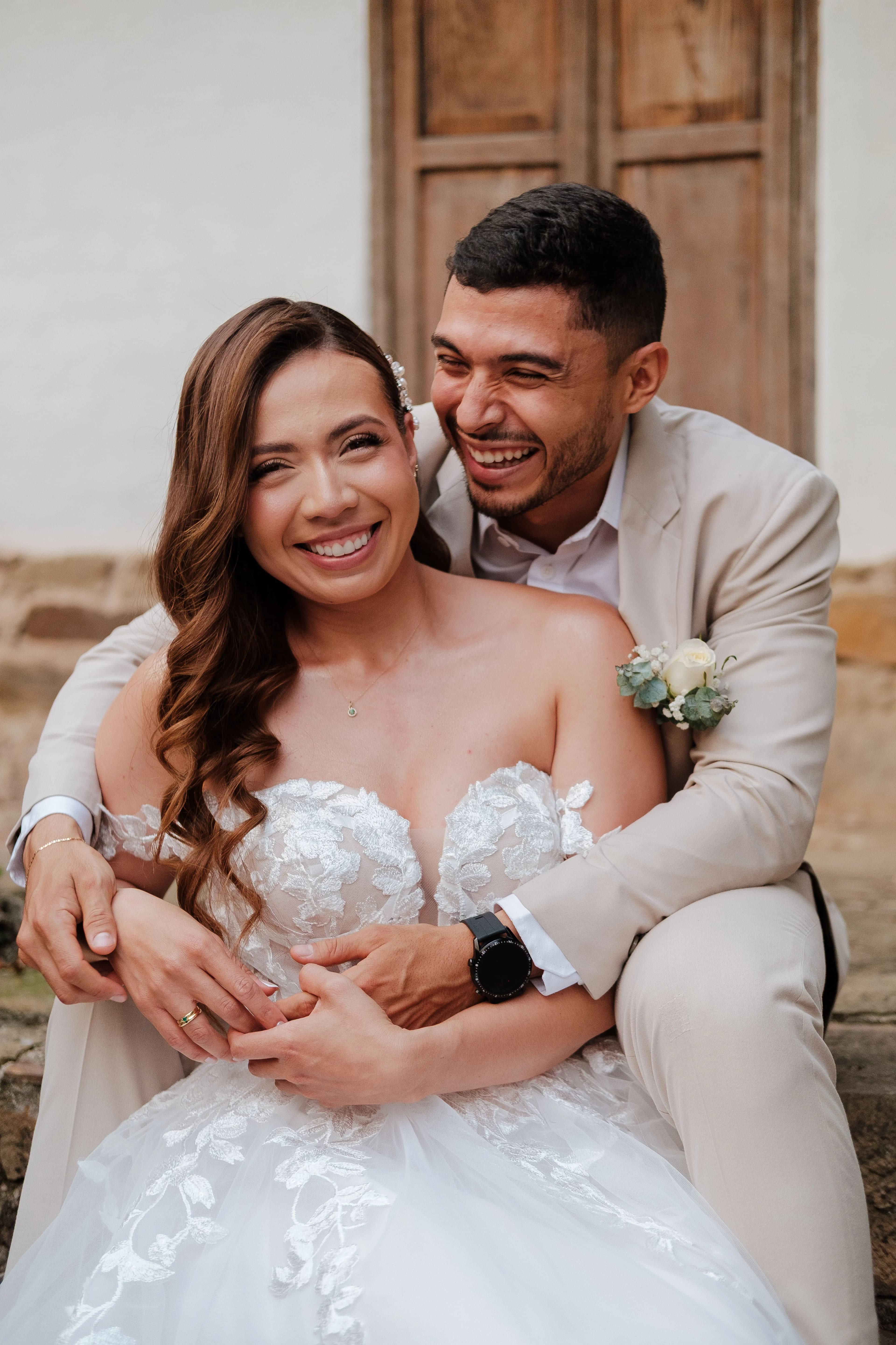 Pareja de recién casados en Casa Antonio, Girón, Santander